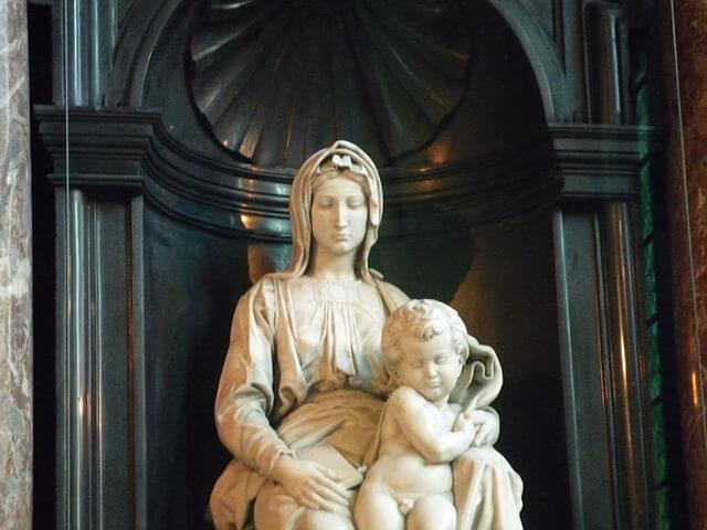 Detalle de la Madonna de Brujas de Miguel Ángel Buonarroti